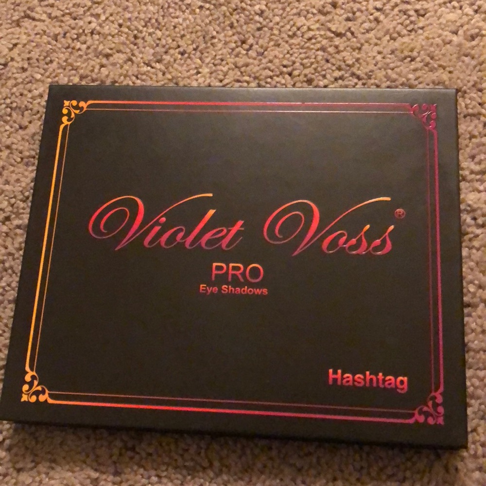 Violet Voss - Hashtag Pro Eyeshadow Palette